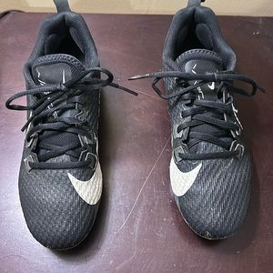 Nike football youth shoes